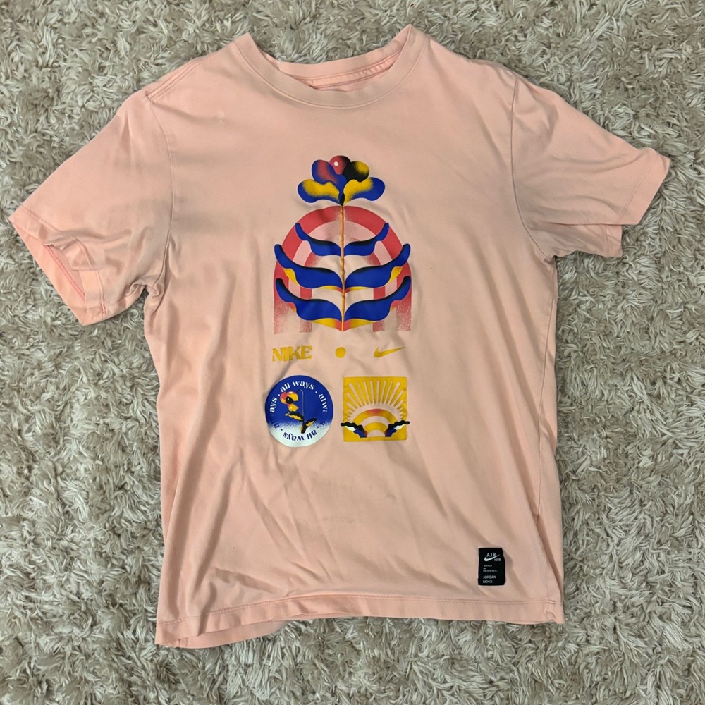 Nike Pink Graphic T-Shirt